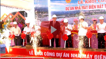 Cérémonie de pose de la première pierre de la centrale solaire Thiên Tân le 29/08/2015