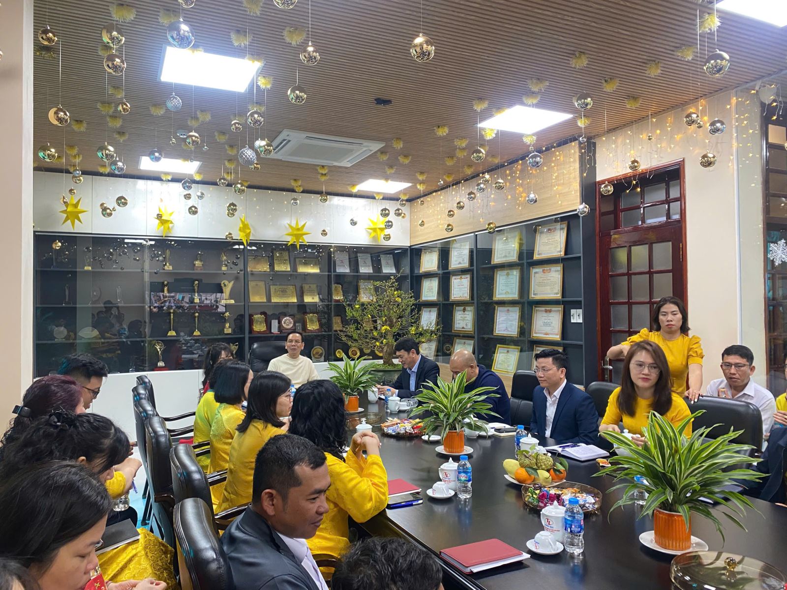 Membres du personnel Thien Tan