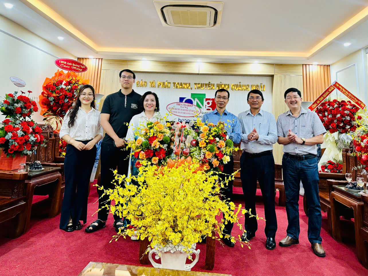 Le Groupe Thien Tan félicite le Journal et la Station de Radio-Télévision de la province de Quang Ngai à l'occasion du 21 juin 2026